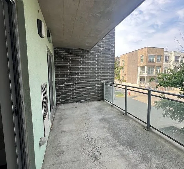 62 Balsam St #B207 — Photo 14