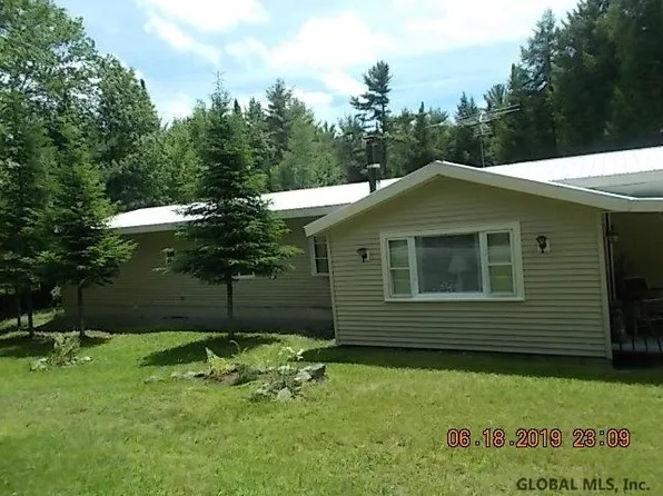 649 Alden Ave, Warrensburg, NY 12885