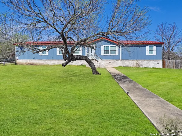 230 County Road 5633, Castroville, TX 78009