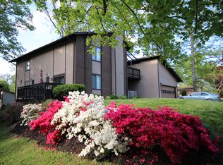 9018 Fort Craig Dr, Burke, VA 22015