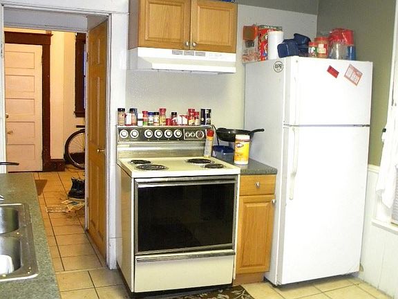 2nd image of 1082 16th Ave SE #1AND2