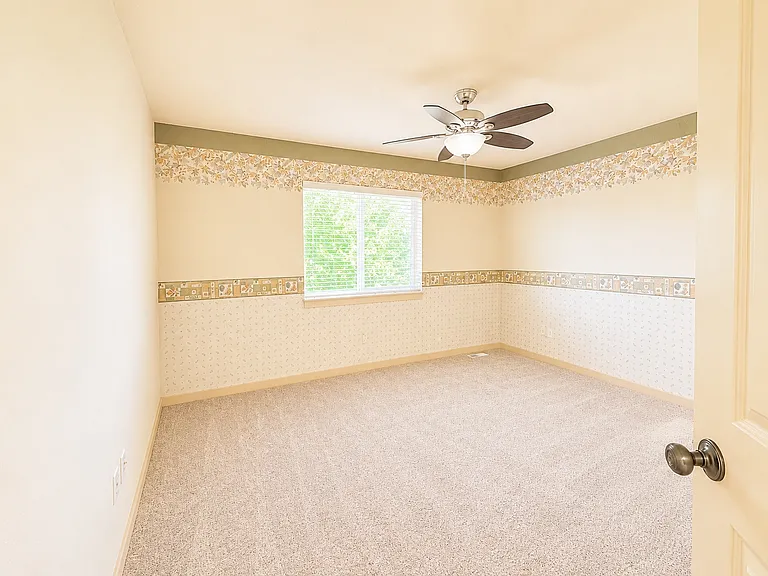 18626 37th Dr SE — Photo 27