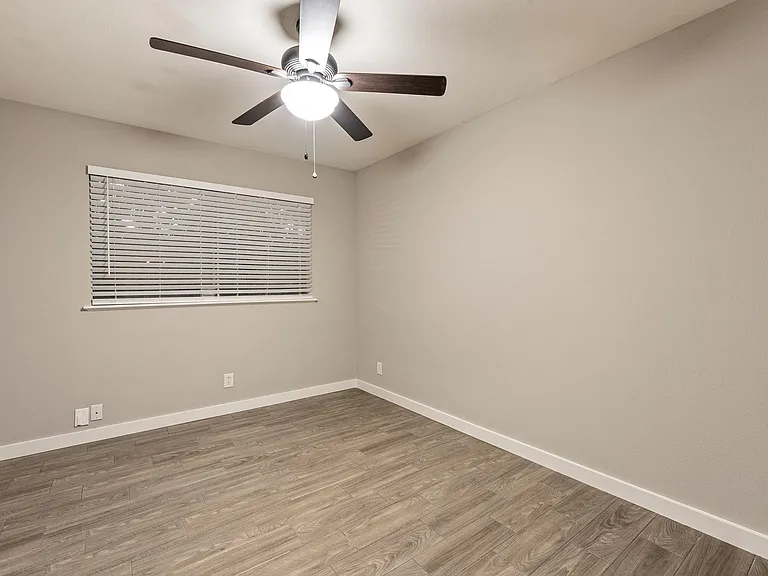 7004 Bryn Mawr Cv — Photo 13