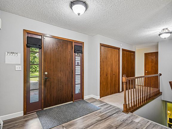 5th image of 3370 191st Ln NW