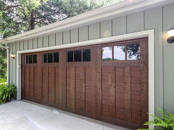 5th image of 1416 Country Club Ln