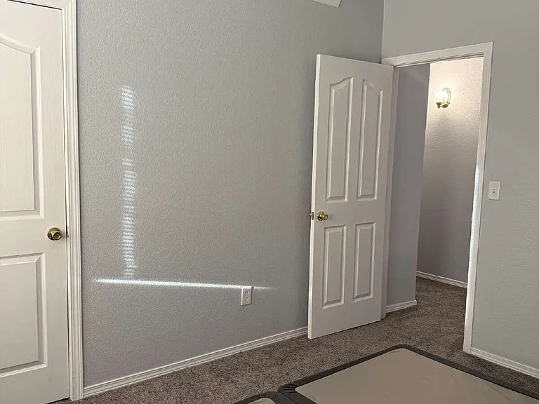 12253 Holy Springs Ct — Photo 31