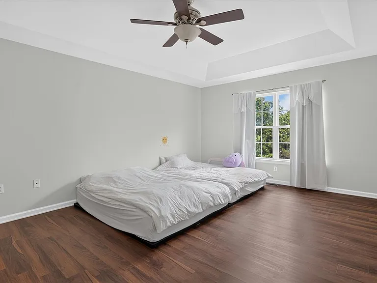 261 Concord Pl — Photo 25