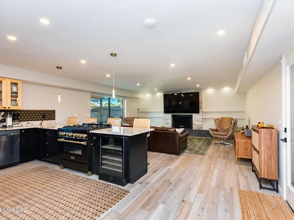 5835 E 15th St, Tucson, AZ 85711