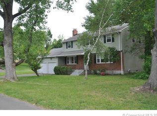 44 Kirkwood Rd, West Hartford, CT 06117