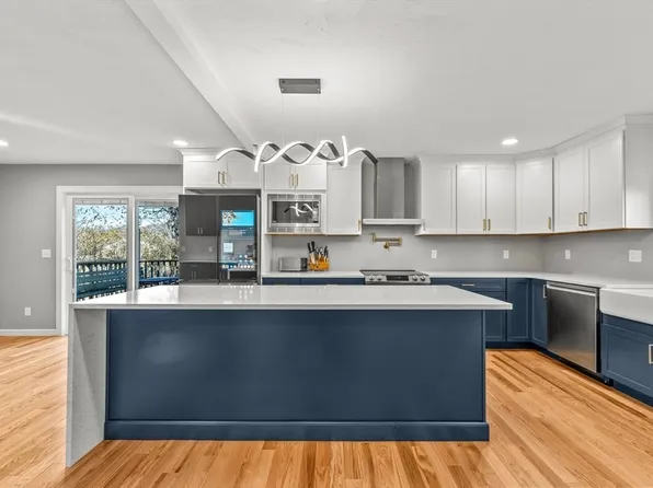 251 Conant St, Gardner, MA 01440