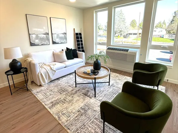 Bella Maria, 13655 SW Jenkins Rd #101, Beaverton, OR 97005