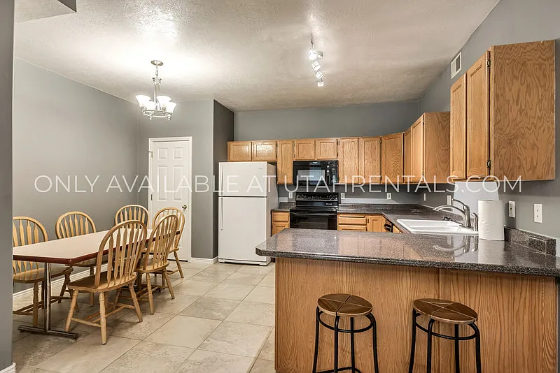 1 bed, 1.0 bath, $550 — Photo 4