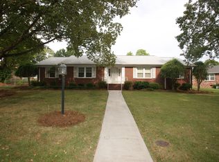 303 Rollingreen Rd, Greenville, SC 29615