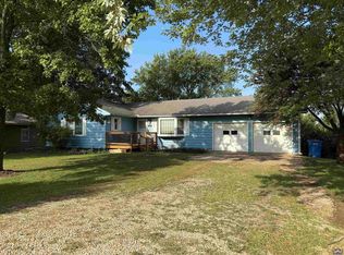 3655 NE Rockaway Trl, Topeka, KS 66617