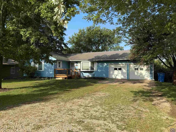 3655 NE Rockaway Trl, Topeka, KS 66617