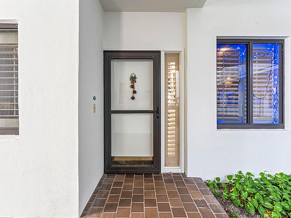 4th image of 200 Waterway Road #104