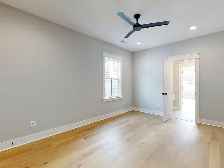 4806 Illinois Ave — Photo 9