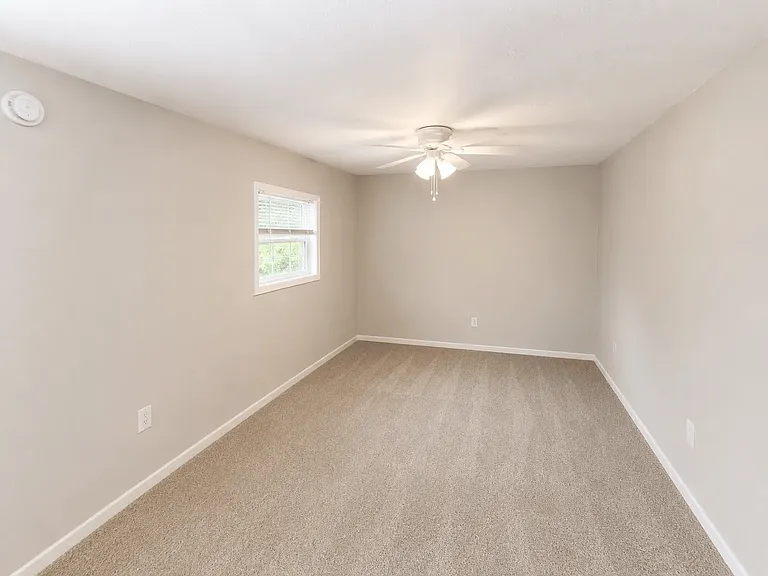 2415 W Vermijo Ave — Photo 4