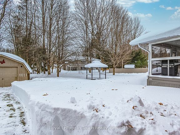 5th image of 19 Maplegate Rd