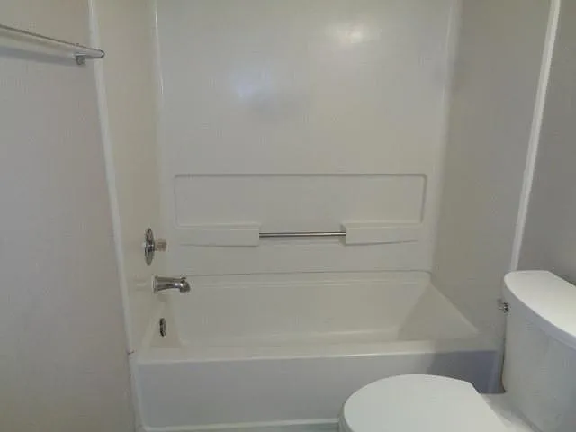 810 Oak West Dr — Photo 32