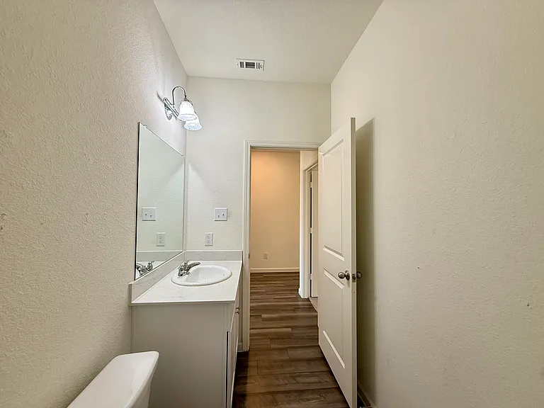 713 Cherry Blossom St — Photo 23