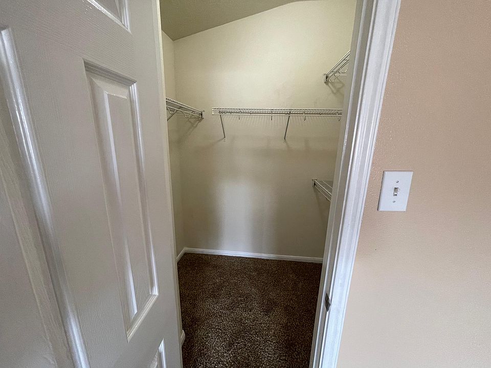 1st image of 6826 Arbor Hollow Ln