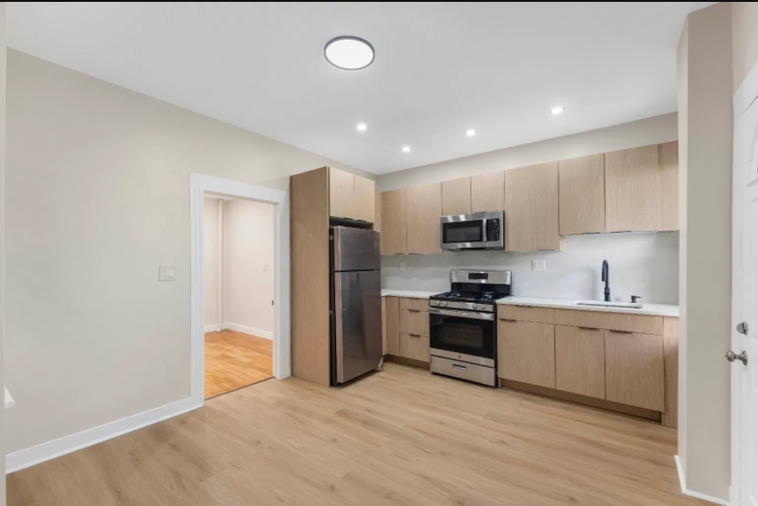 Studio, $1,750 — Photo 1