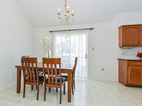 Dining Area in kitchen 