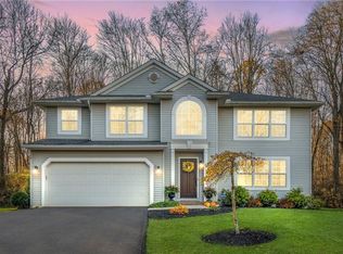 104 Foxglove Dr, Baden, PA
