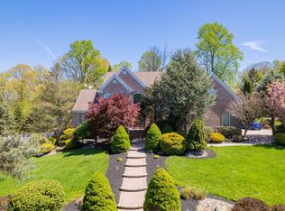 19 Ridge Rd, Green Brook Twp., NJ 08812