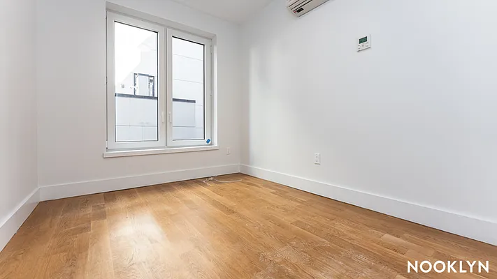 Rented by Nooklyn NYC LLC | media 53