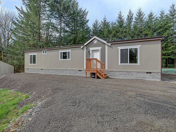 4th image of 1315 NE 389th St