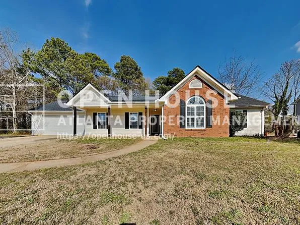 204 Cambridge Dr, Loganville, GA 30052