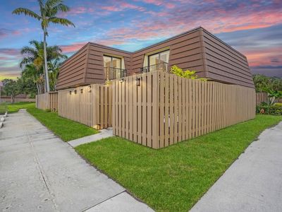 202 2nd Court, Palm Beach Gardens, FL, 33410