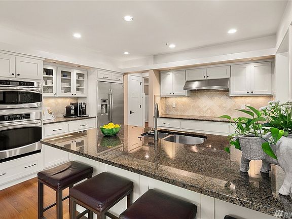 5th image of 501 Kirkland Ave APT 101