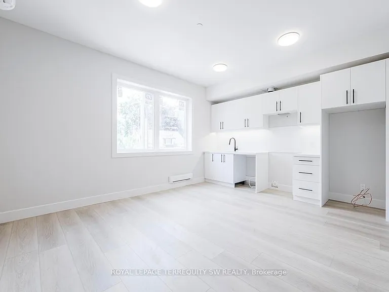 145 Clapperton St #204 — Photo 48