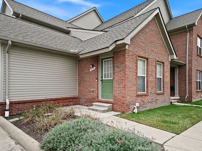48733 Chelmsford Ct, Chesterfield, MI, 48047