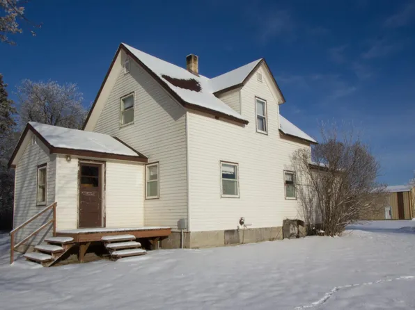 28587 440th St NE, Middle River, MN 56737