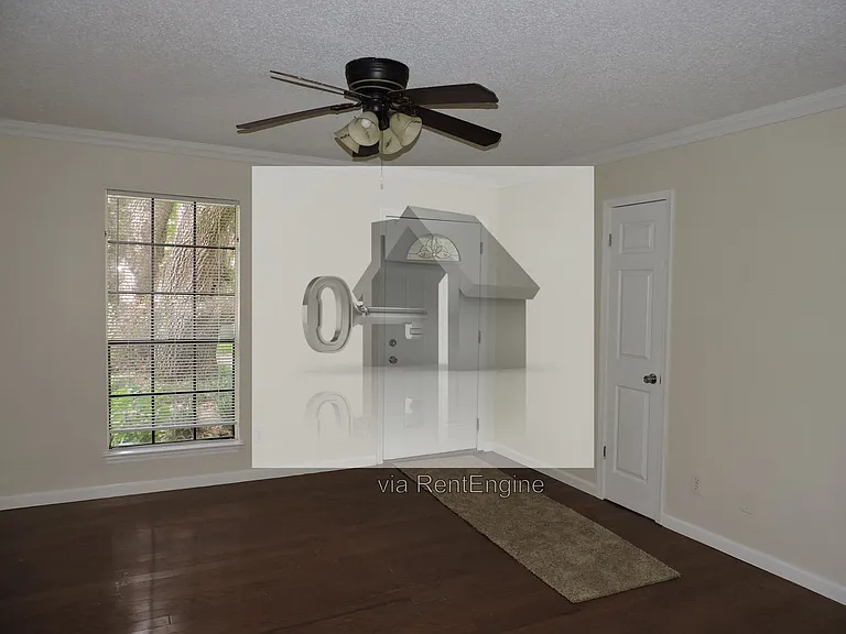 7823 Dartmoor Dr — Photo 2