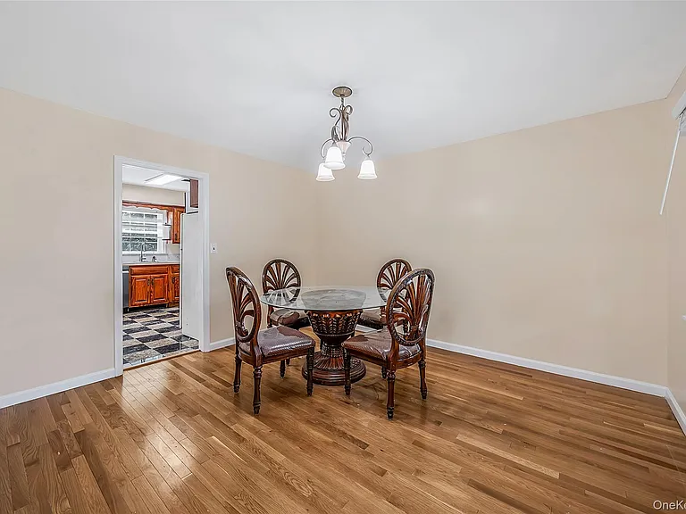 2 Berkeley Pl — Photo 6
