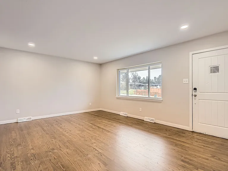 8097 E Lehigh Dr — Photo 3