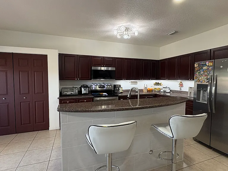 2316 SE 24th Ave — Photo 10