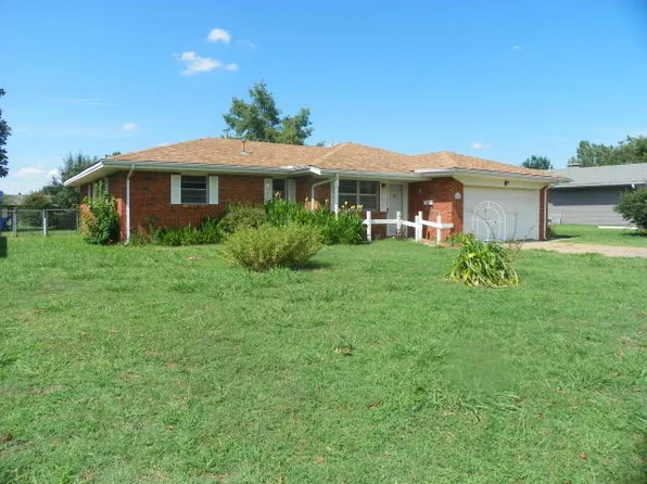 615 W Cherry St, Drumright, OK 74030