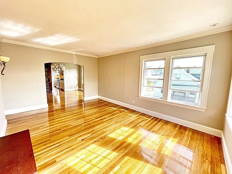 15 Puritan Rd — Photo 8