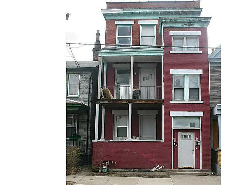 156 Mayflower St photo 1