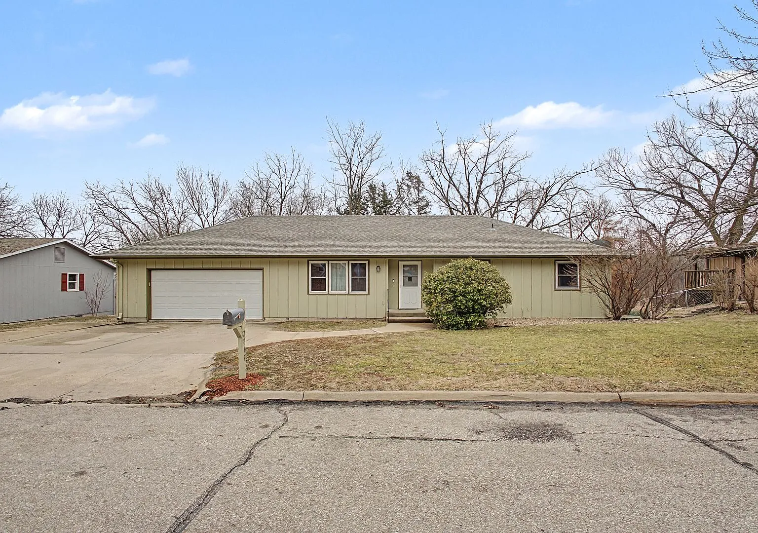 Italian Estates Property Management — Photo 1