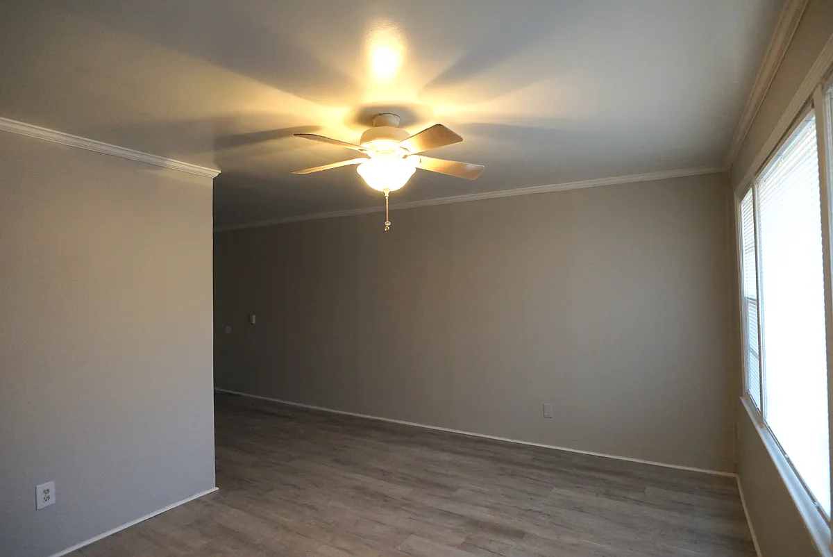 Building Photo - 439 Arlington Cir NW #435-D