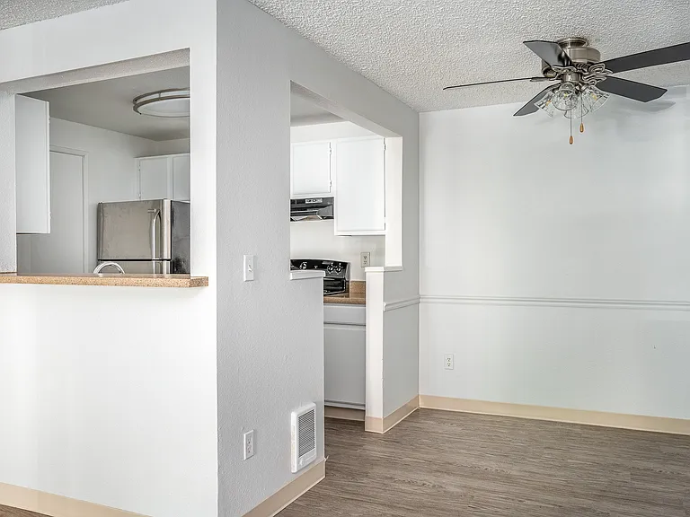 Riverwood Heights | Kitchen