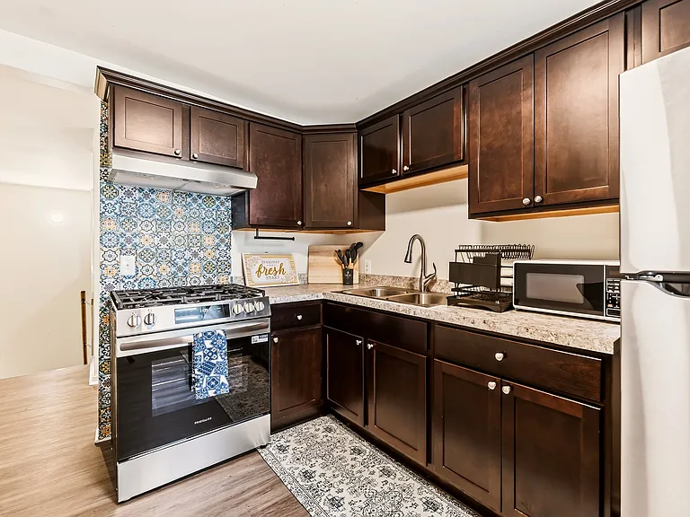 131 York St #1 — Photo 11