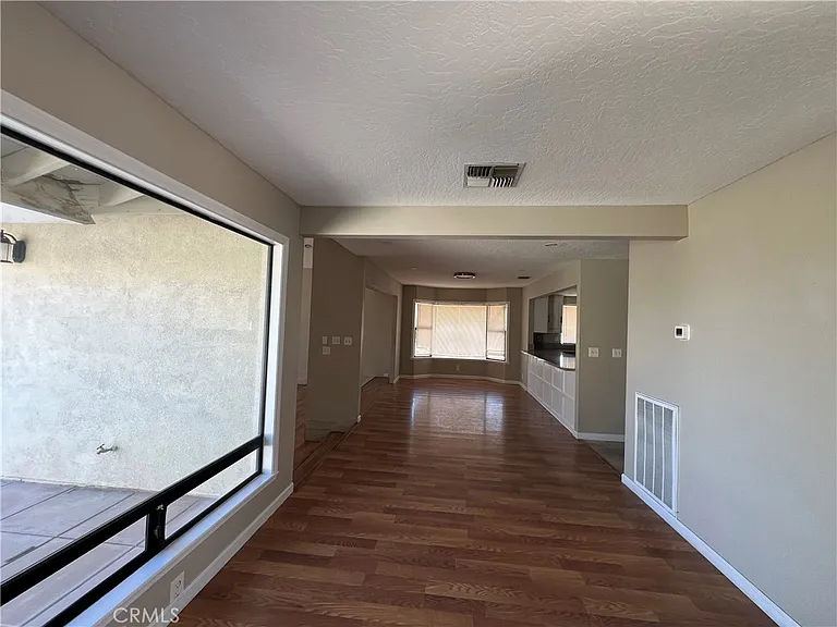 18530 Eucalyptus St — Photo 9